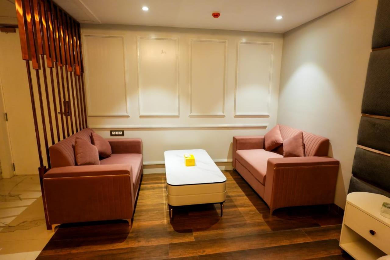 Hotel Adsan Heights Gajraula 外观 照片