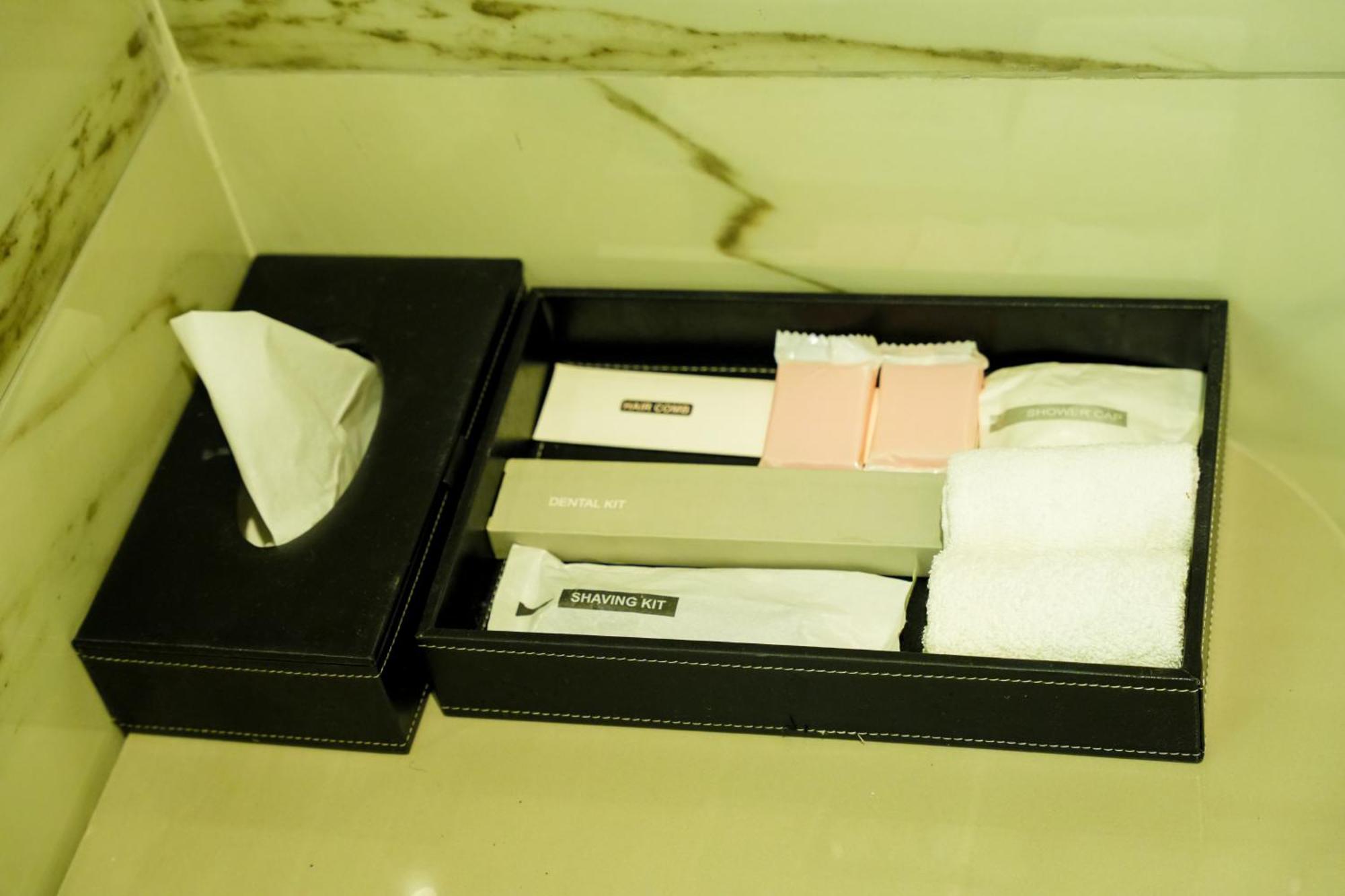Hotel Adsan Heights Gajraula 外观 照片