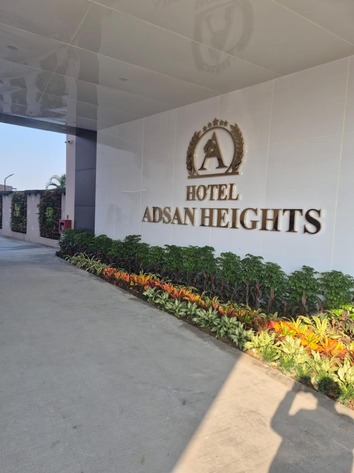 Hotel Adsan Heights Gajraula 外观 照片