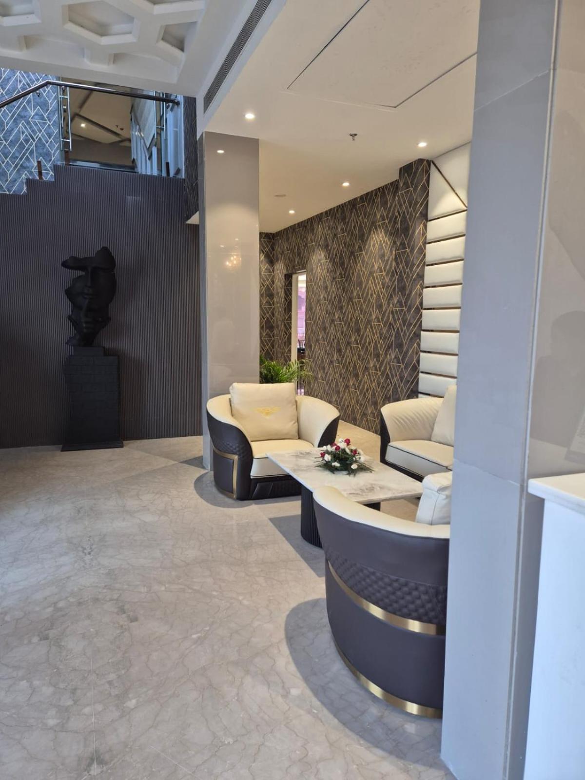 Hotel Adsan Heights Gajraula 外观 照片